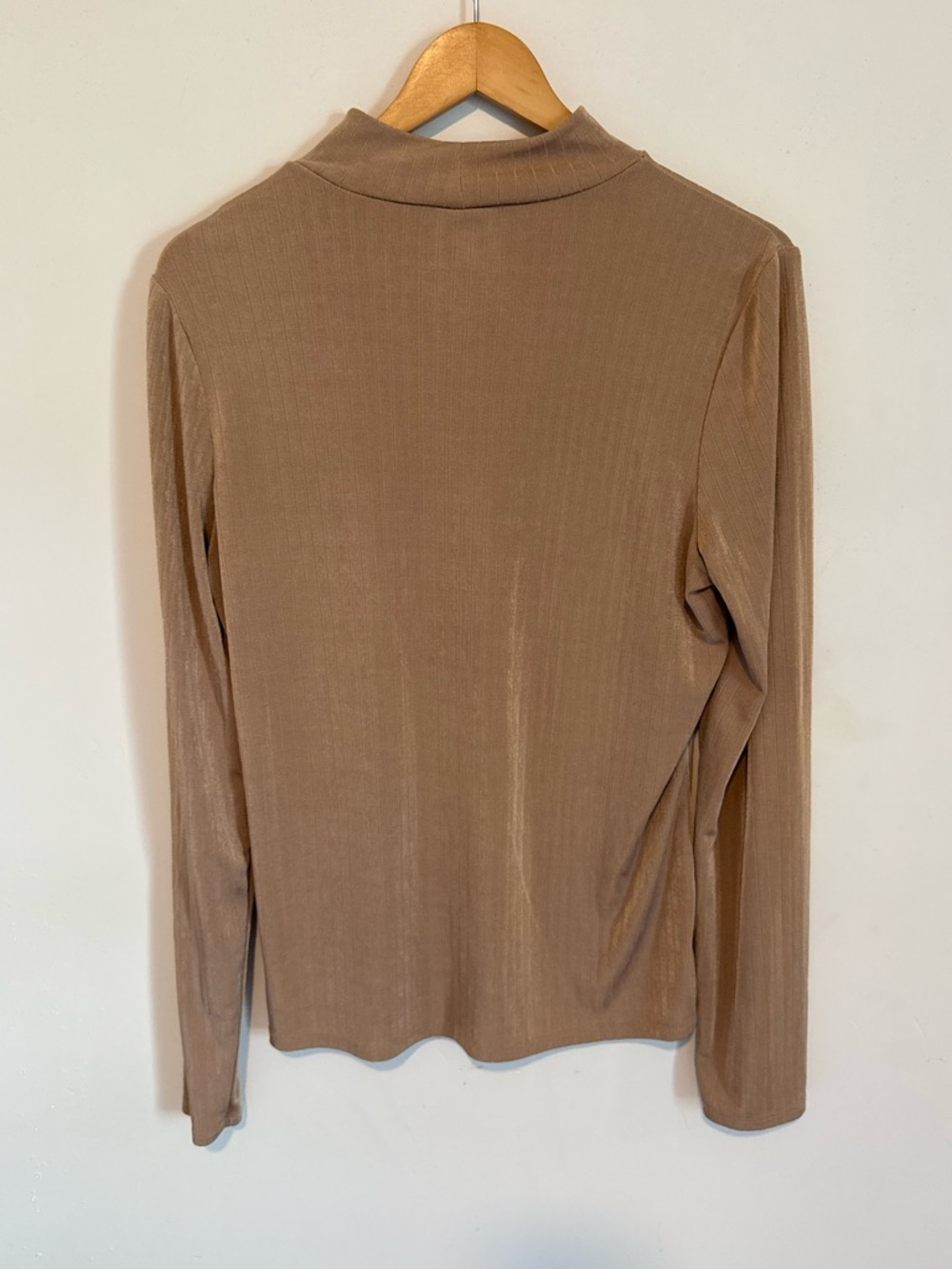 Cyrus Essentials Ribbed Mock Neck - Picture 2 of 4